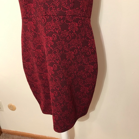 Forever21+ Red Black Floral Embroidered Cocktail Dress Sleeveless 1X - Picture 6 of 13